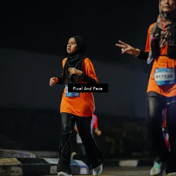 Runner Photo 7785849