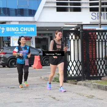 Runner Photo 7785854