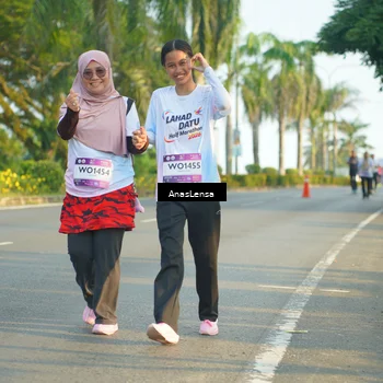 Runner Photo 7785859