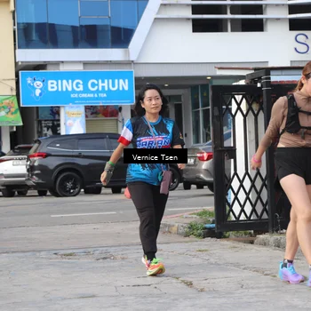 Runner Photo 7785863