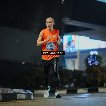 Runner Photo 7785900