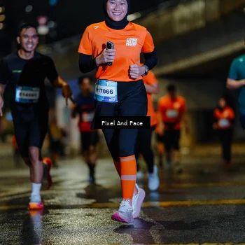 Runner Photo 7785907