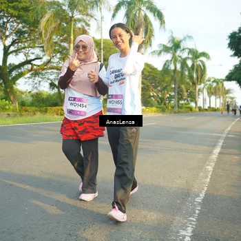Runner Photo 7785910
