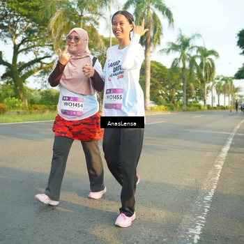 Runner Photo 7785913