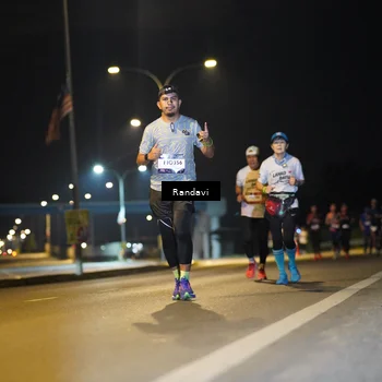 Runner Photo 7785953