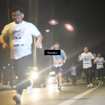 Runner Photo 7785967