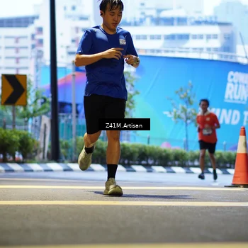 Runner Photo 7786001