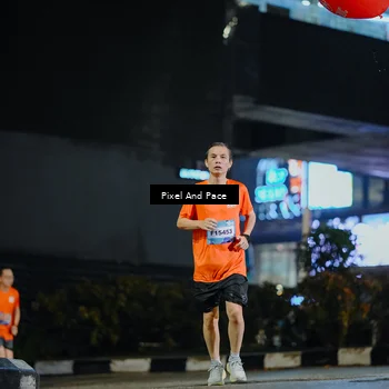 Runner Photo 7786013