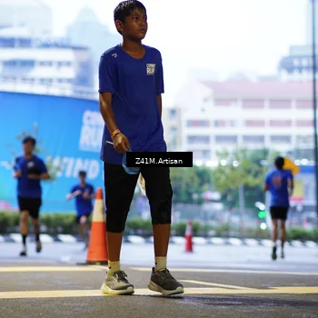Runner Photo 7786023