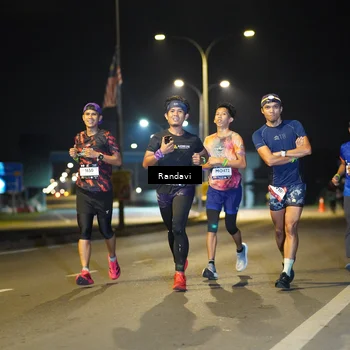 Runner Photo 7786027