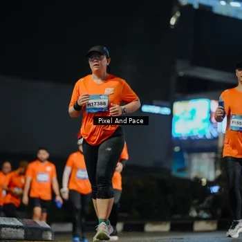Runner Photo 7786091