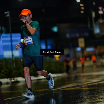Runner Photo 7786100