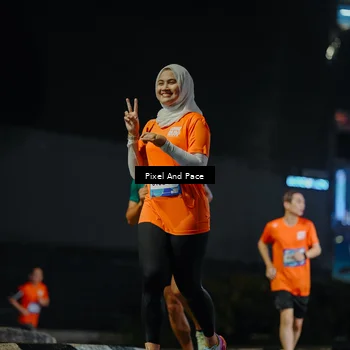 Runner Photo 7786108