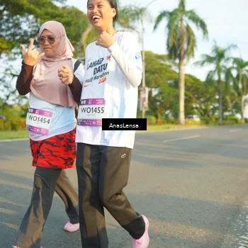 Runner Photo 7786115