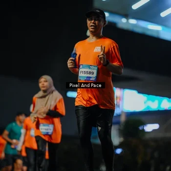 Runner Photo 7786121