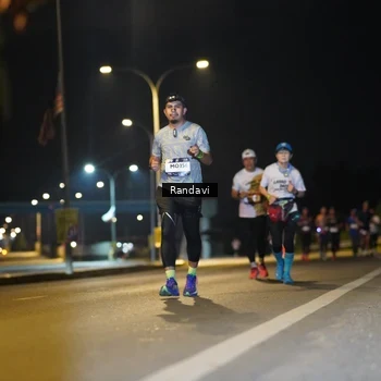 Runner Photo 7786137