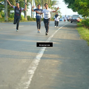 Runner Photo 7786144