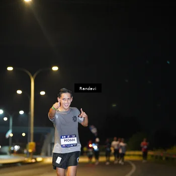 Runner Photo 7786146