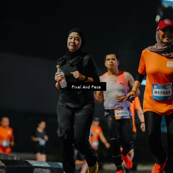 Runner Photo 7786166