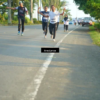 Runner Photo 7786177