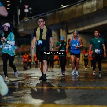 Runner Photo 7786230