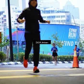 Runner Photo 7786231