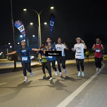 Runner Photo 7786268