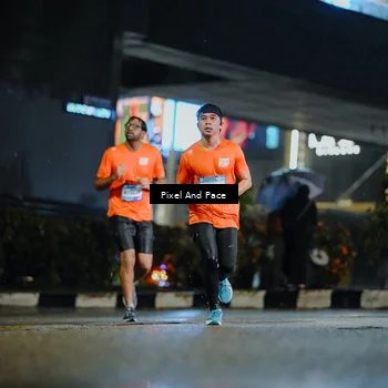 Runner Photo 7786270
