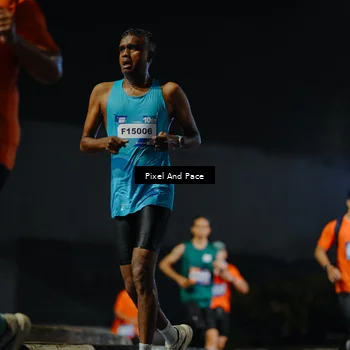 Runner Photo 7786272