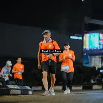 Runner Photo 7786290