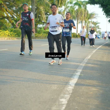 Runner Photo 7786298