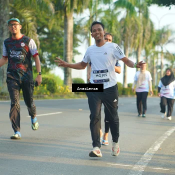 Runner Photo 7786299