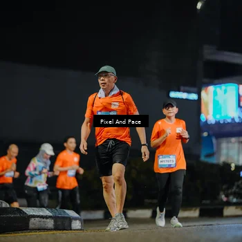 Runner Photo 7786310