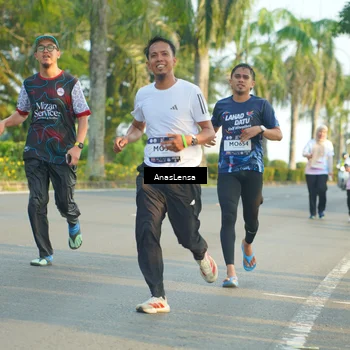 Runner Photo 7786317