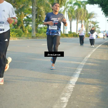 Runner Photo 7786327