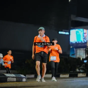Runner Photo 7786331
