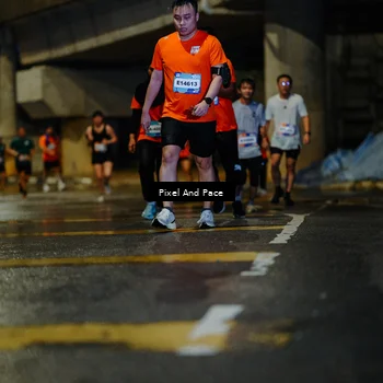 Runner Photo 7786338