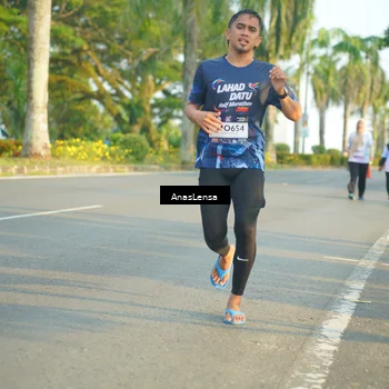 Runner Photo 7786341