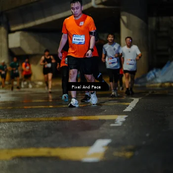 Runner Photo 7786343