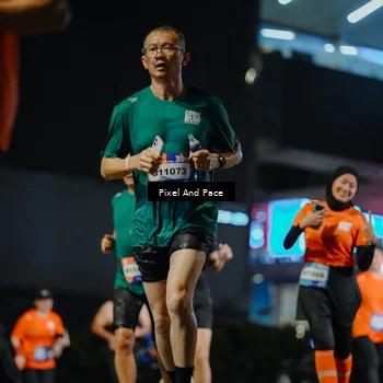 Runner Photo 7786390