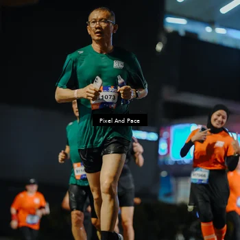 Runner Photo 7786392