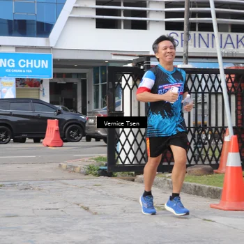 Runner Photo 7786394