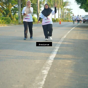 Runner Photo 7786398