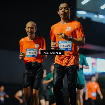 Runner Photo 7786417