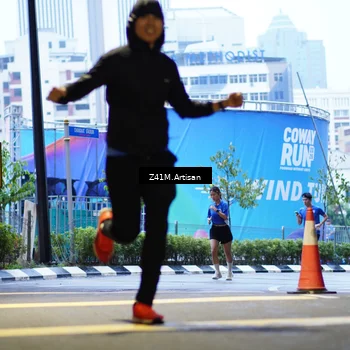 Runner Photo 7786428
