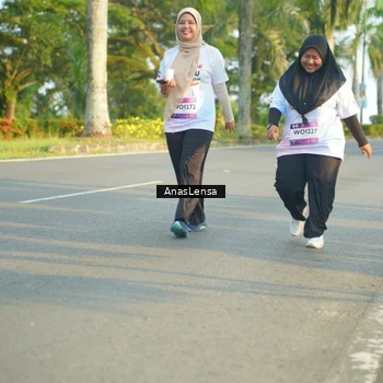 Runner Photo 7786435