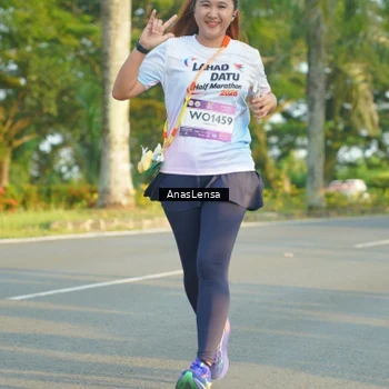 Runner Photo 7786476