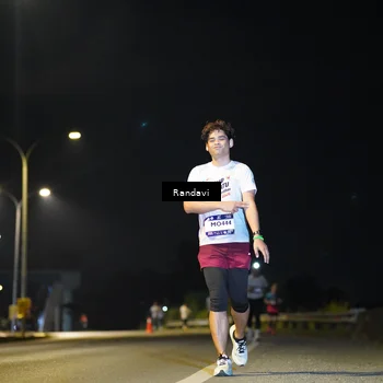 Runner Photo 7786486
