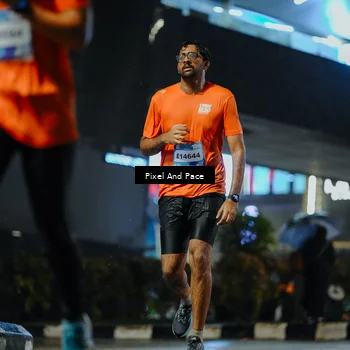 Runner Photo 7786491