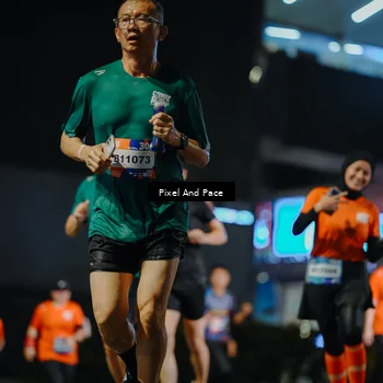Runner Photo 7786501